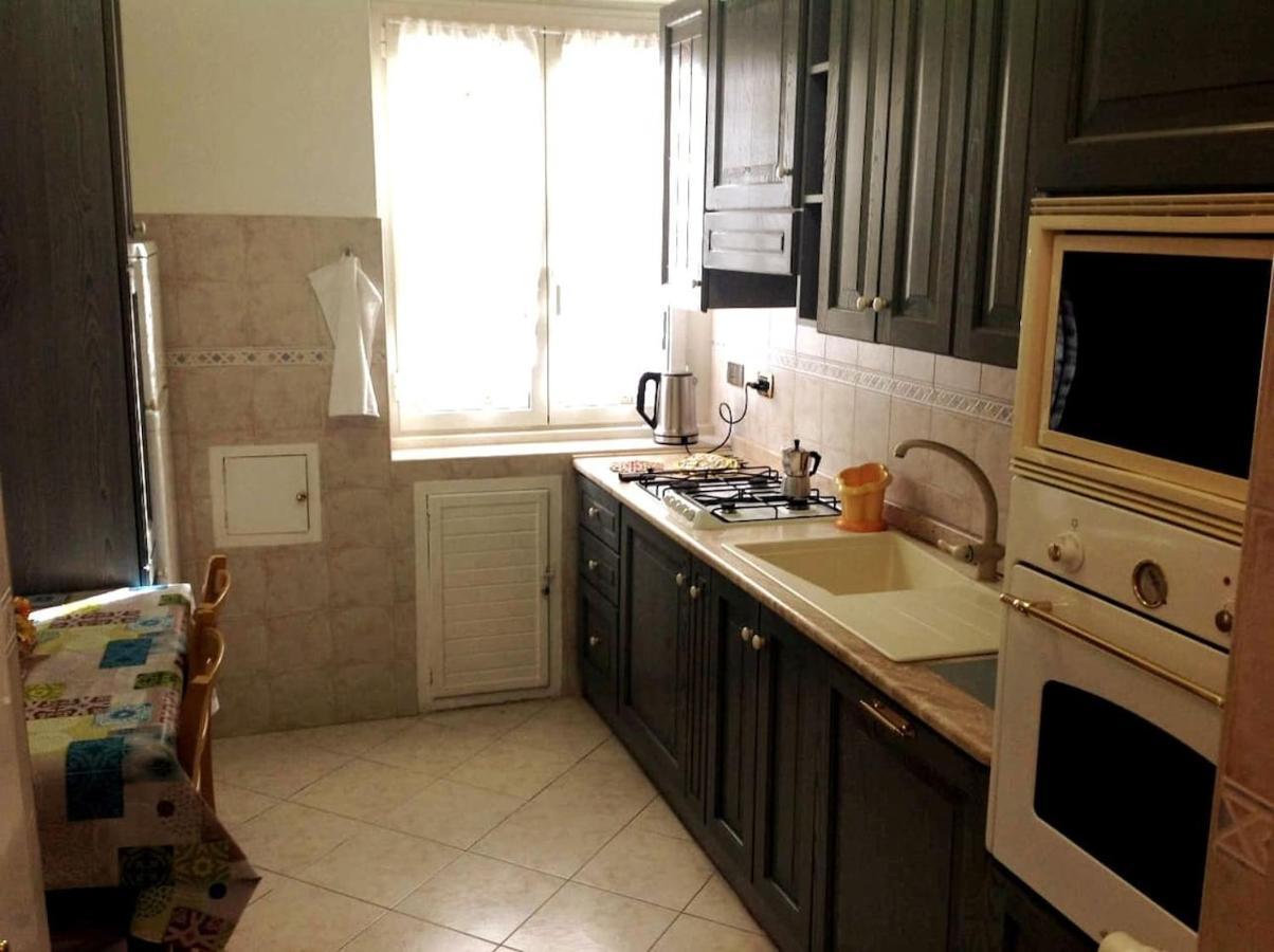 Priscilla & Parking At St Peter Basilica +free Calls To Usa, Canada, China Appartement